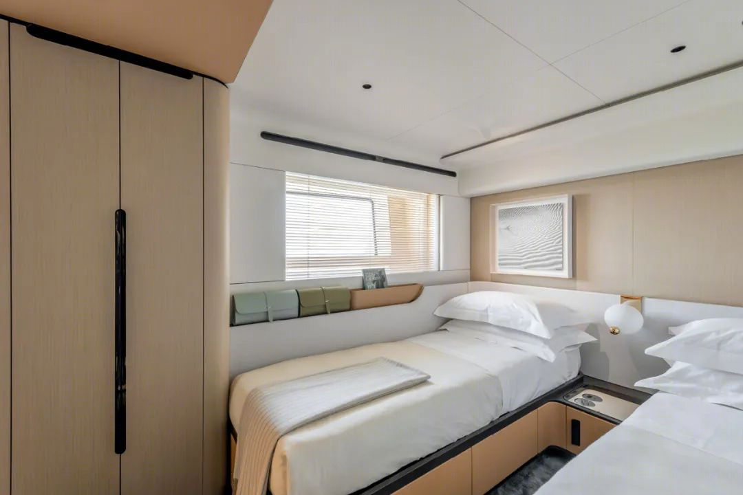 Azimut Grande Trideck · 三甲板超级游艇丨意大利丨Alberto Mancini 游艇设计公司-42