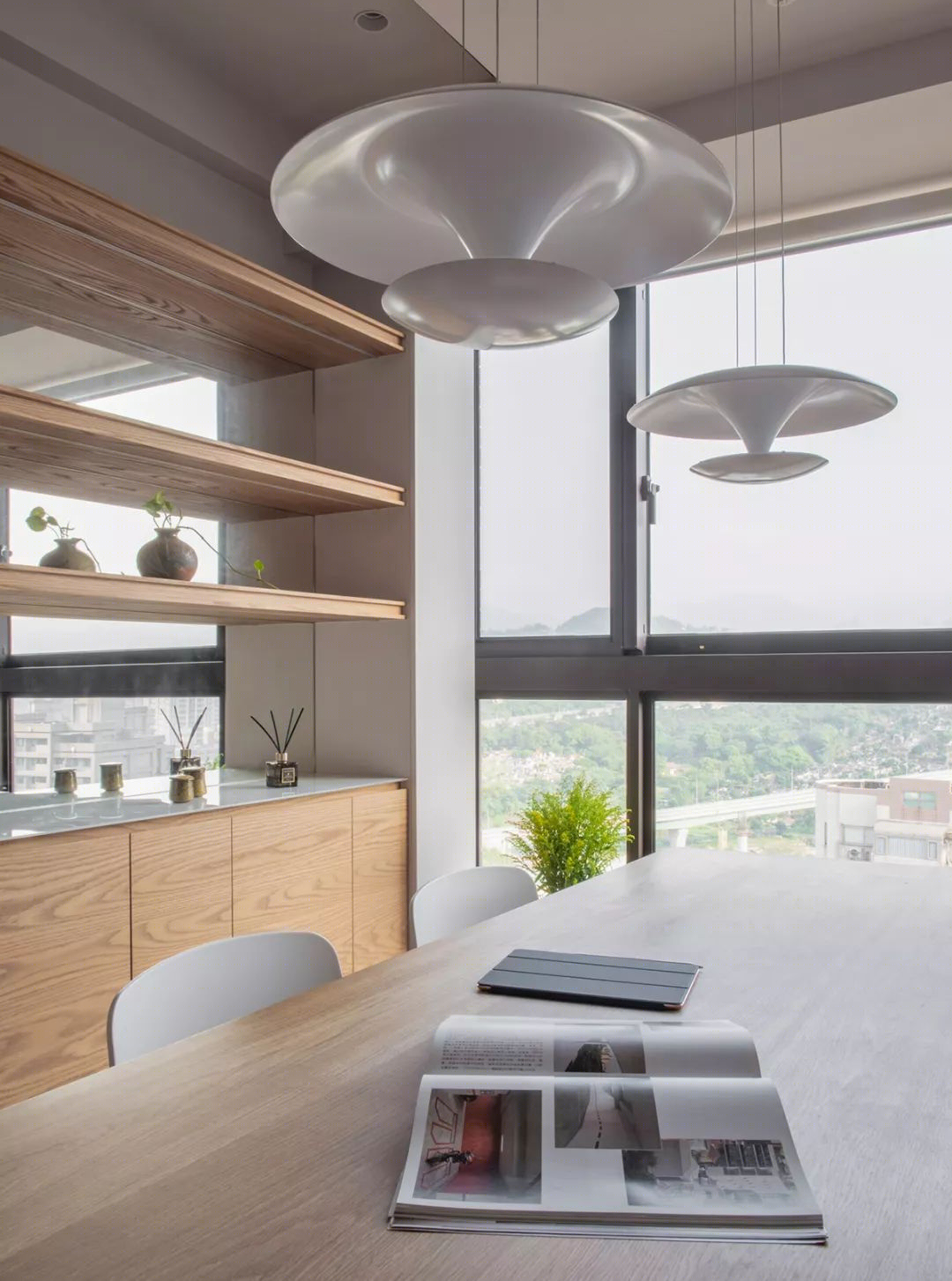 温馨木质小屋,实用收纳空间-20