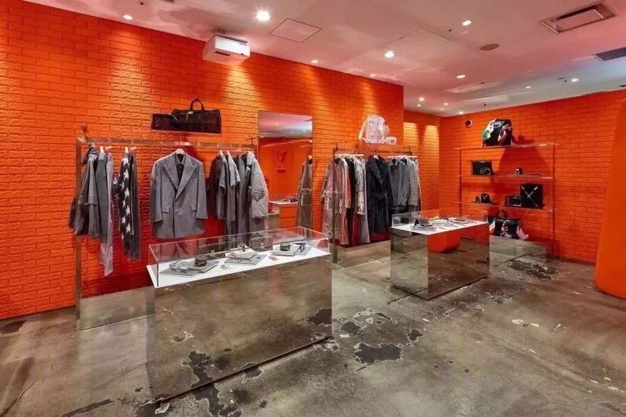 LV 快闪店设计风靡全球，绿色纽约、橙色芝加哥、红色北京-39