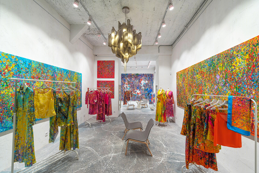 Anastasiya Gushchina丨服装店丨interior photoset for the showroom Olga Kondratska-1