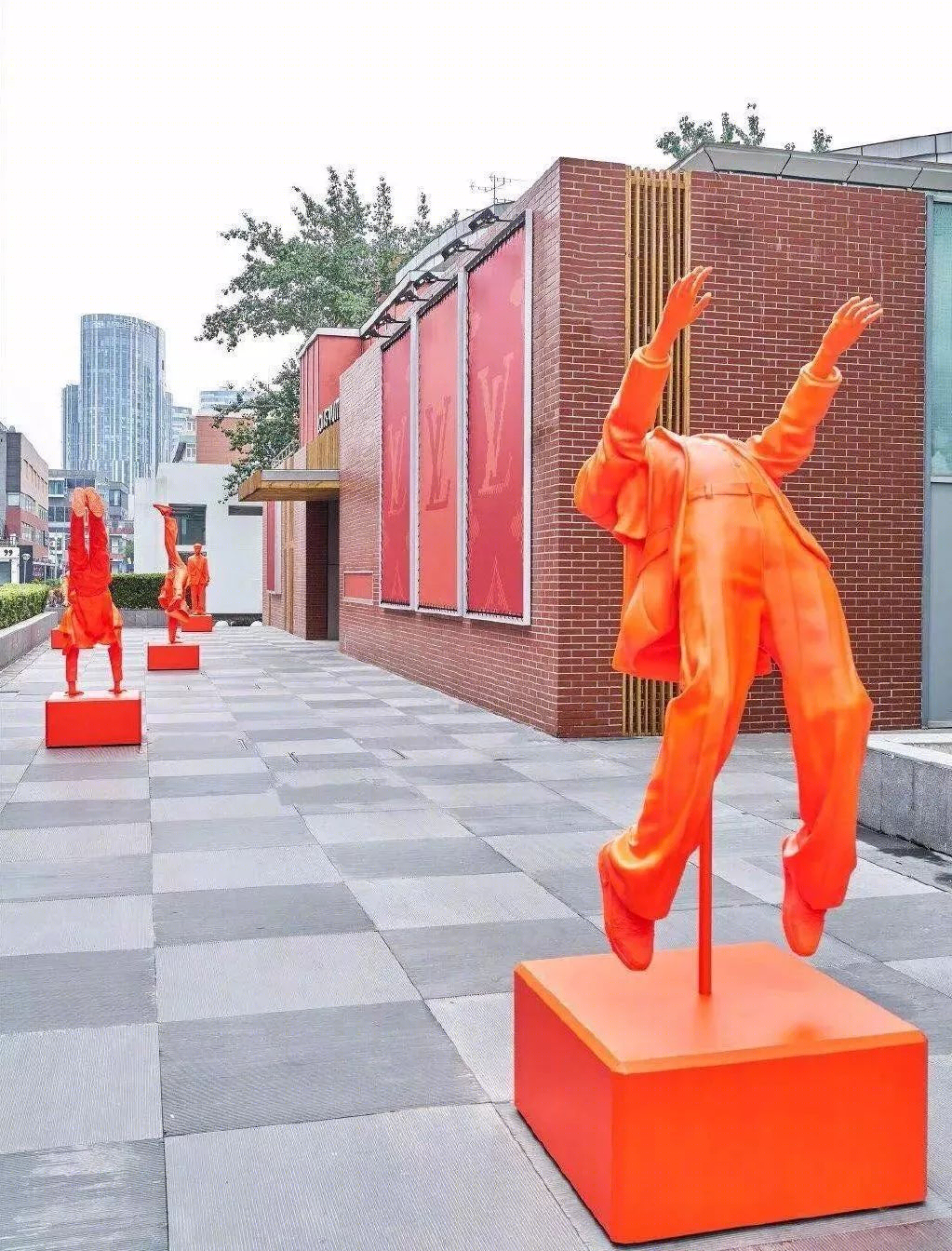 LV 快闪店设计风靡全球，绿色纽约、橙色芝加哥、红色北京-44