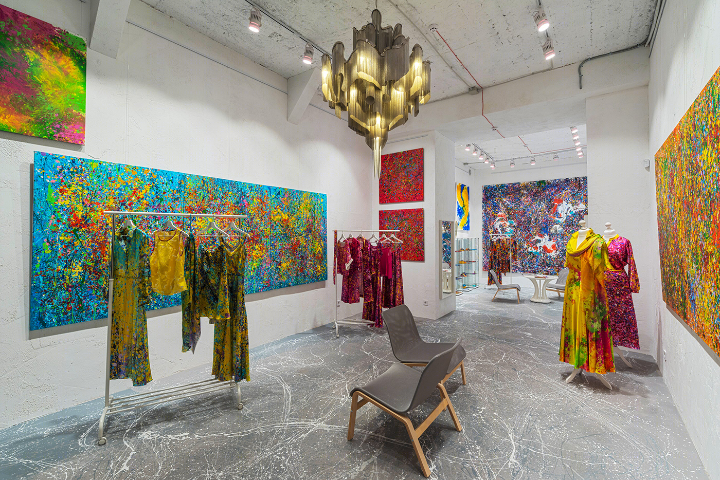 Anastasiya Gushchina丨服装店丨interior photoset for the showroom Olga Kondratska-2