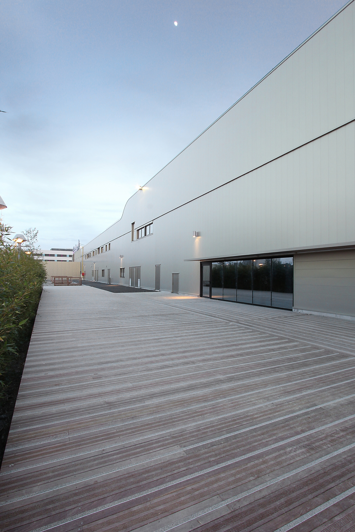 法国俄刻阿尼得斯商场(Arnie si store France and Russia)-31