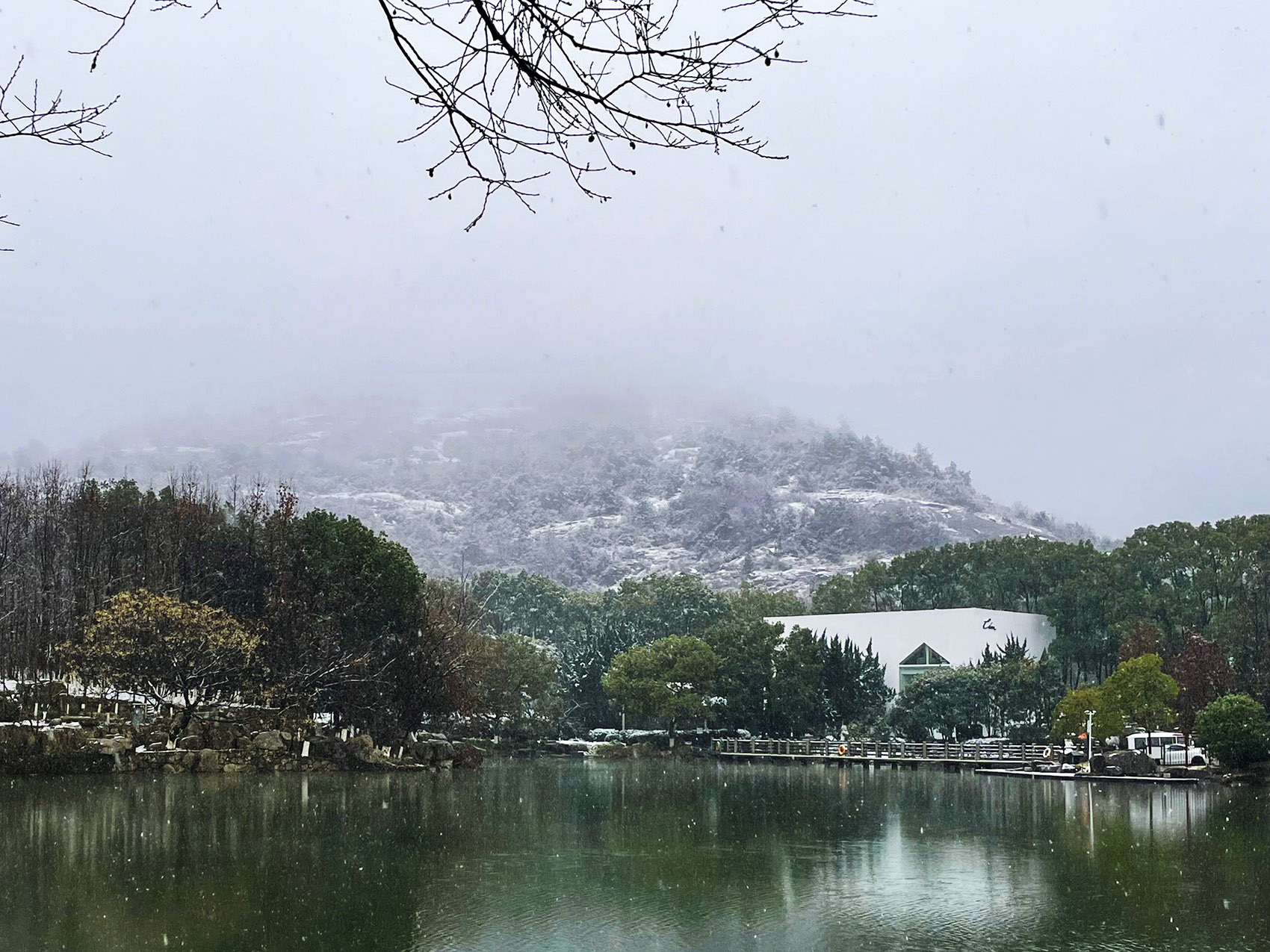 白马涧龙池景区LIM咖啡餐吧丨中国苏州丨平介设计-3