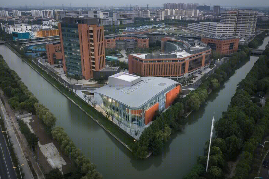 西交利物浦大学南校区二期影视学院-10