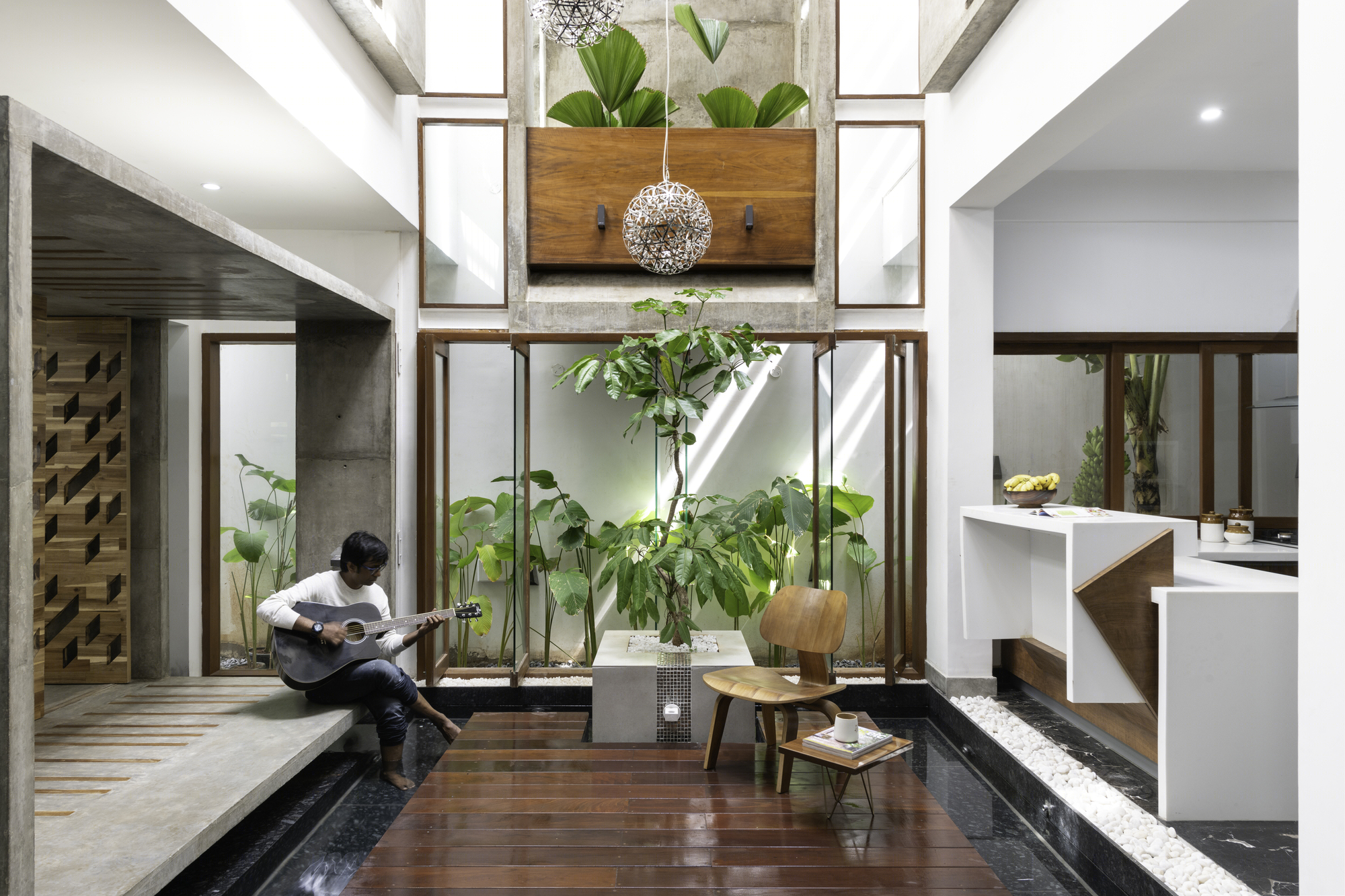 Le Tranquil House · 现代简约的宁静别墅设计丨印度本地治里-17