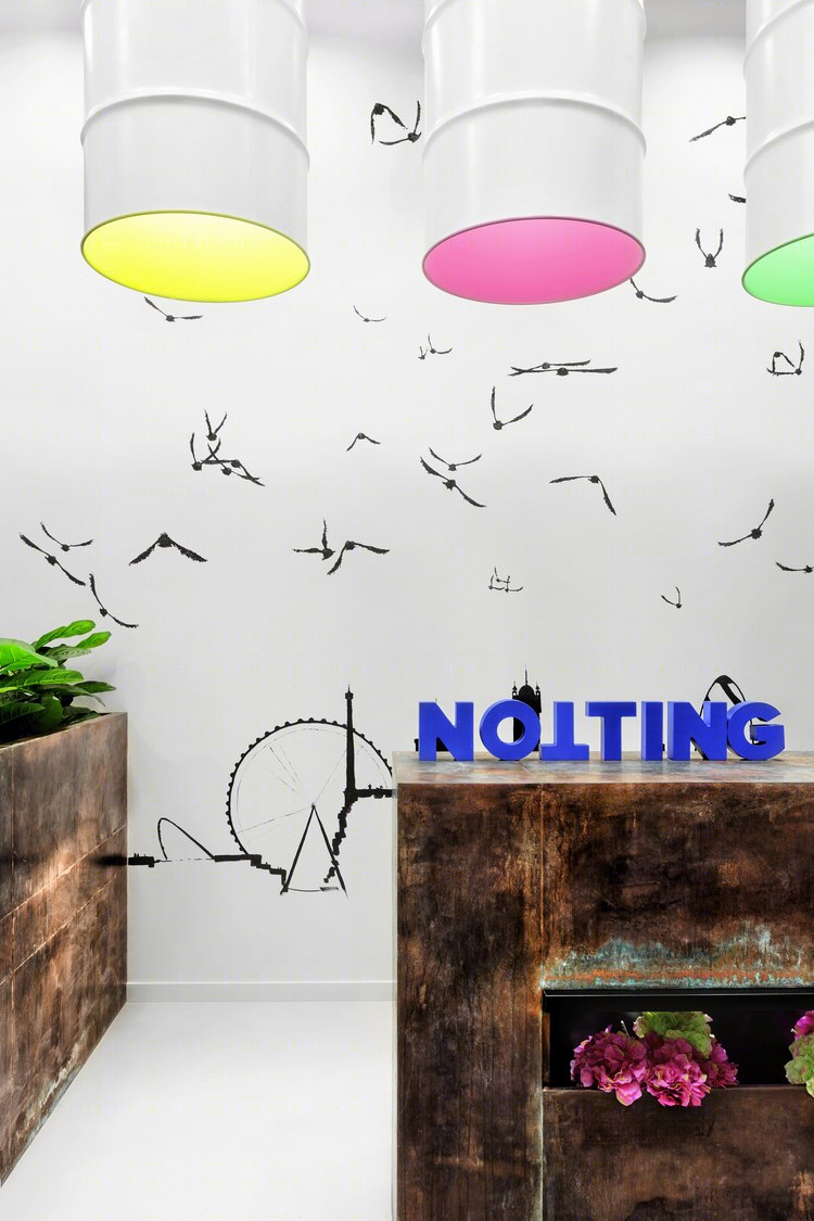 乌克兰诺丁山多功能厅——简约流线，分区设计展现统一整体-15