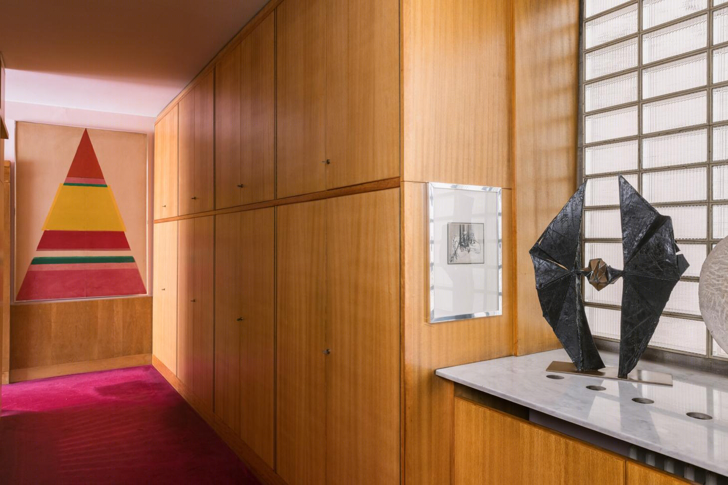 米兰 Triennale 设计博物馆展示 Ettore Sottsass 的紧凑公寓设计-16