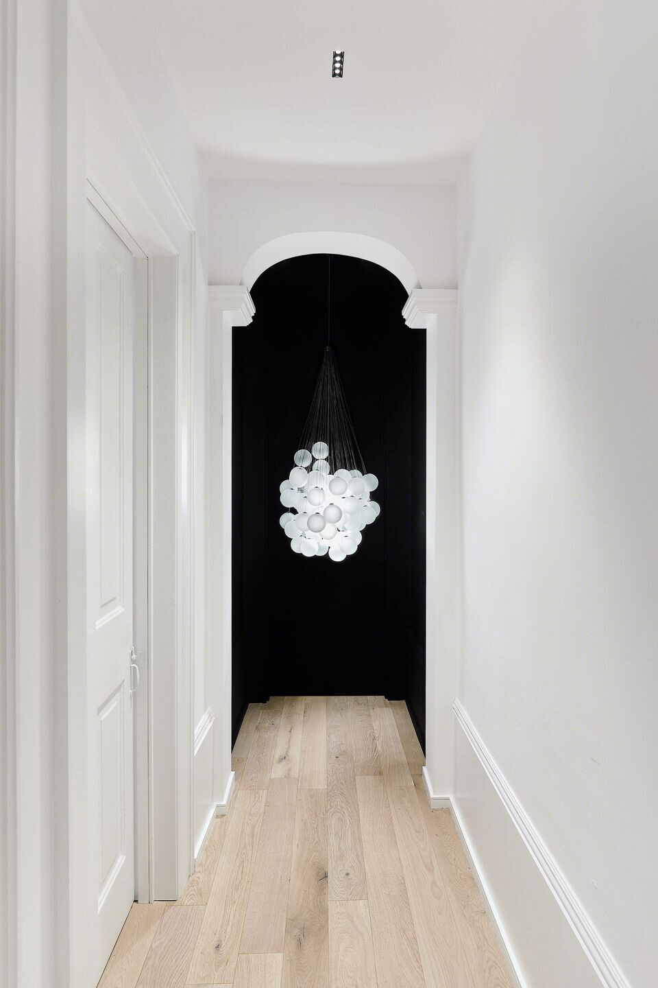 多伦多历史建筑中的创新灯光设计中心丨加拿大多伦多丨Clarisa Llaneza Studio-29