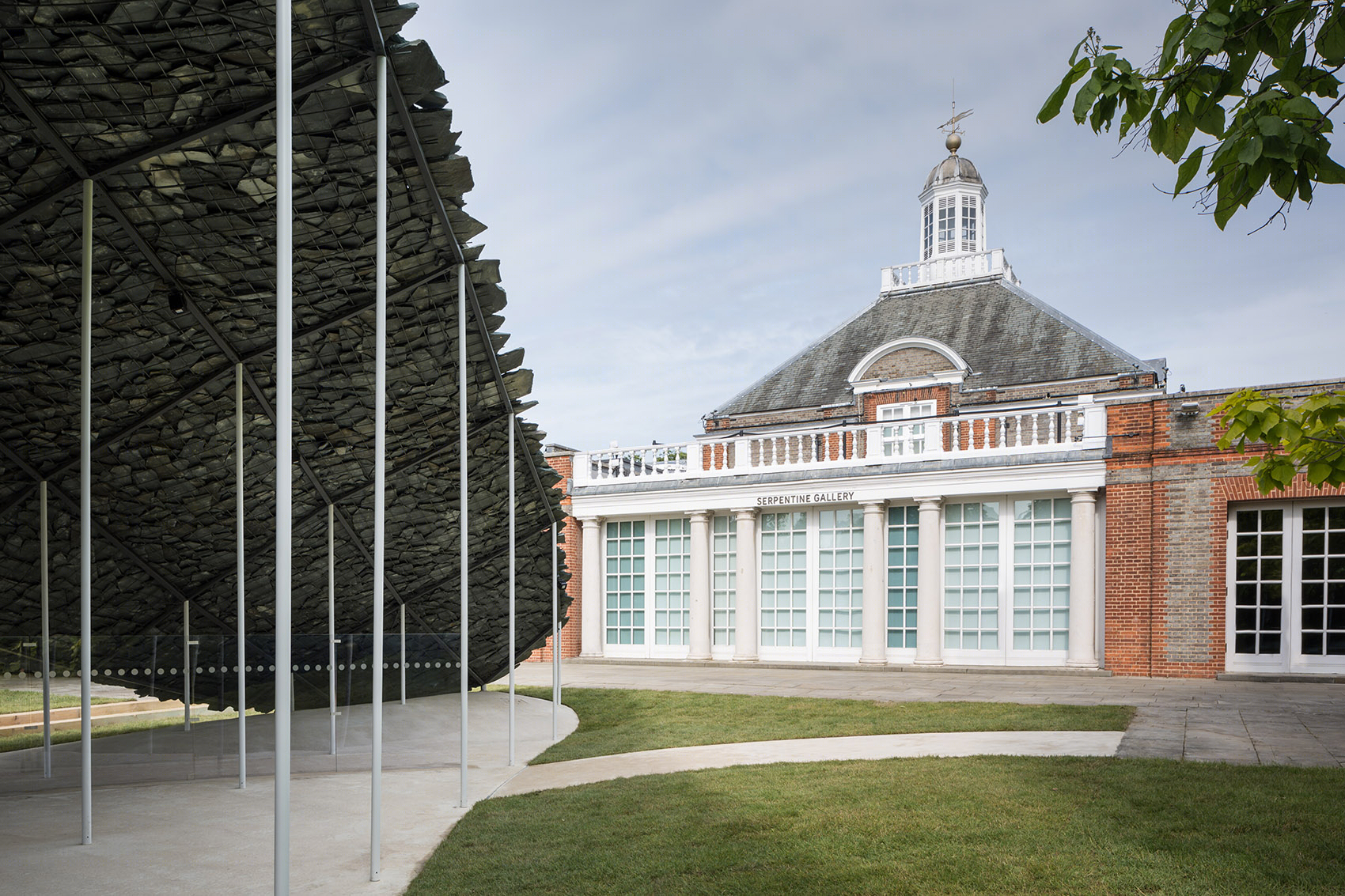 英国蛇形画廊2019建筑-17