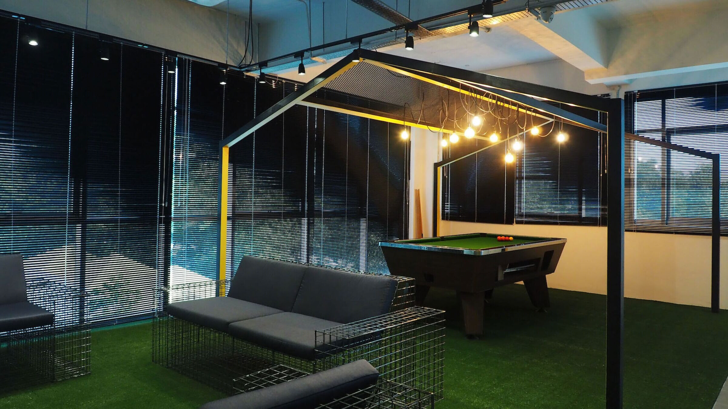 马来西亚 EzyOffice 金融科技公司 Loft 风格办公室设计-6
