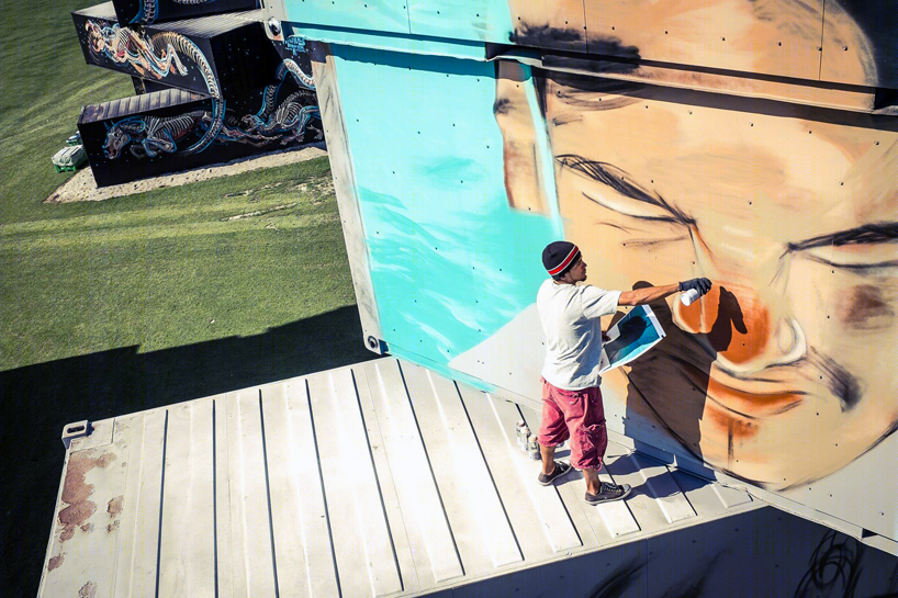 比利时集装箱彩色景观-30