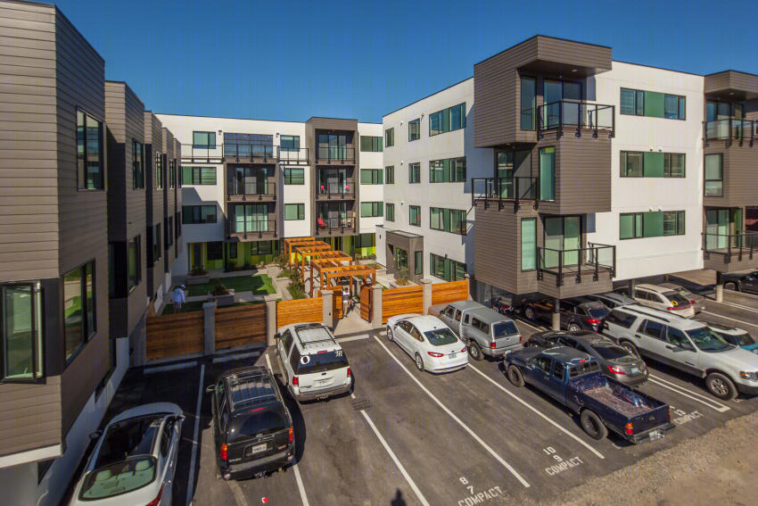 美国 Andy 住宅 | 耐用低维护,共享户外空间-16