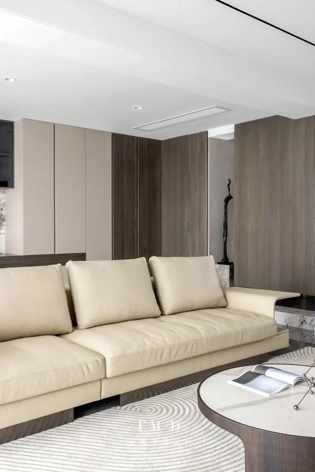 飞墨新作 || 三代同堂居140㎡现代私宅，悬浮玄关柜+开放式客餐厅布局，创意十足！-13