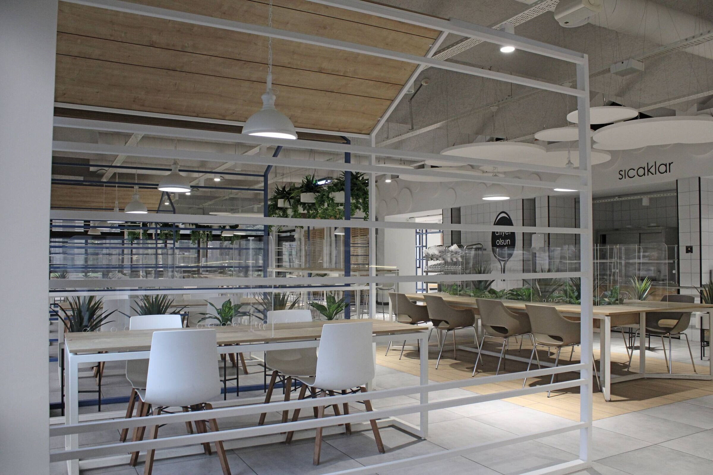 绿色活力员工食堂 P&G 咖啡厅丨土耳其科贾埃利丨Caglayan Architects-30