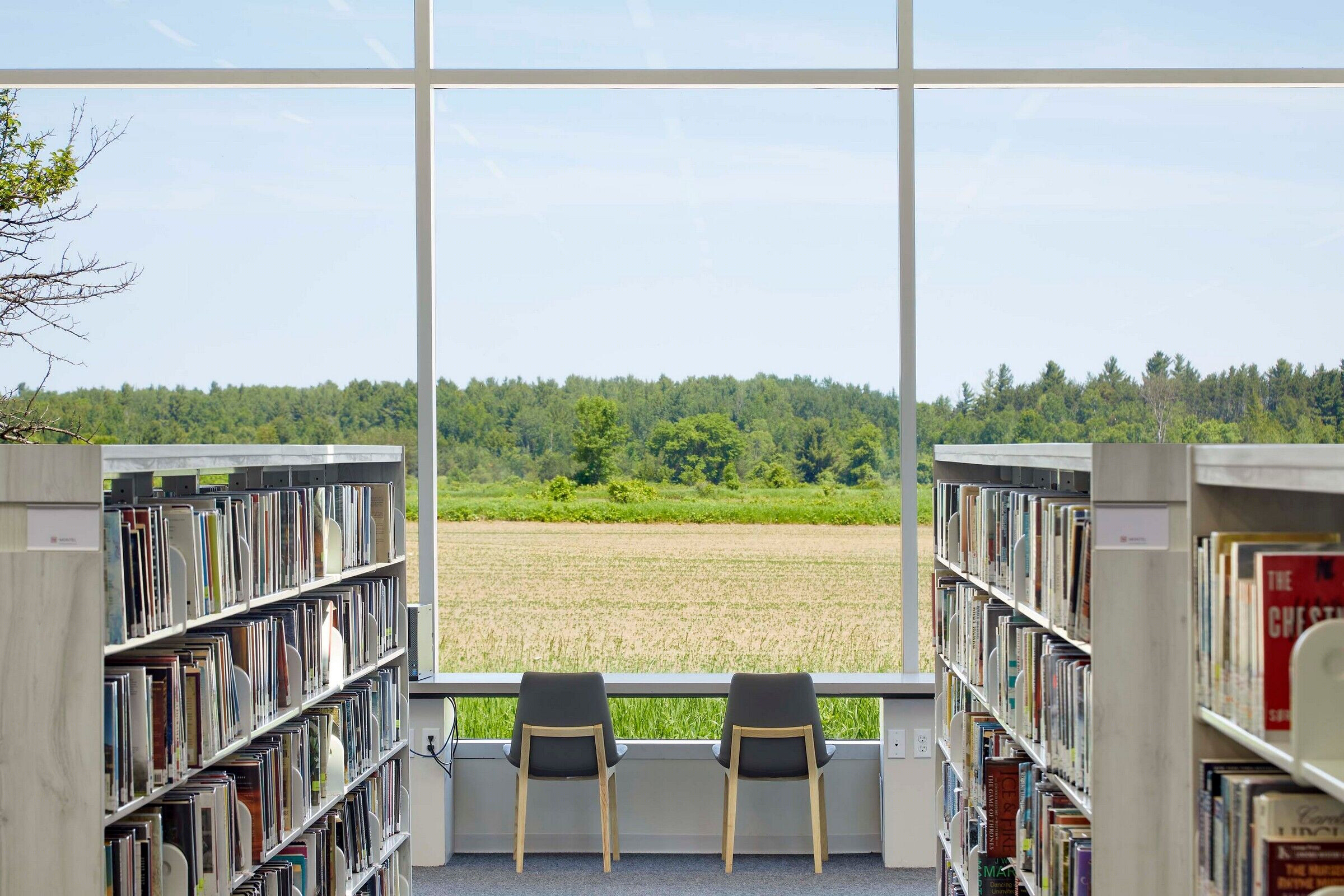 雪中绽放的优雅图书馆 · Clearview Library丨加拿大丨Lebel & Bouliane-50
