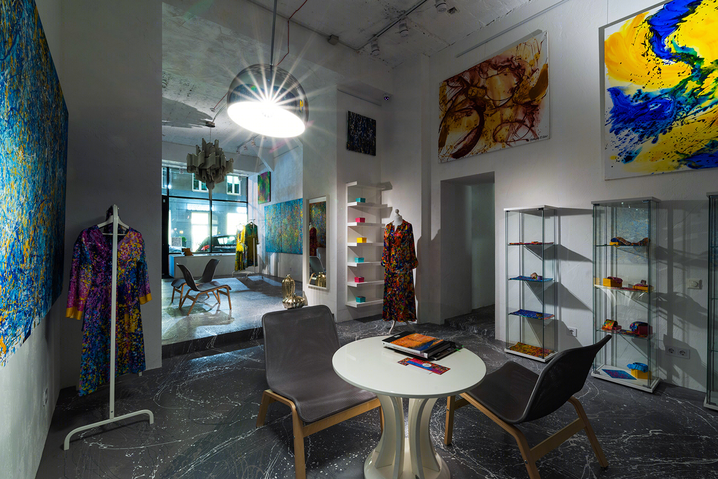 Anastasiya Gushchina丨服装店丨interior photoset for the showroom Olga Kondratska-8