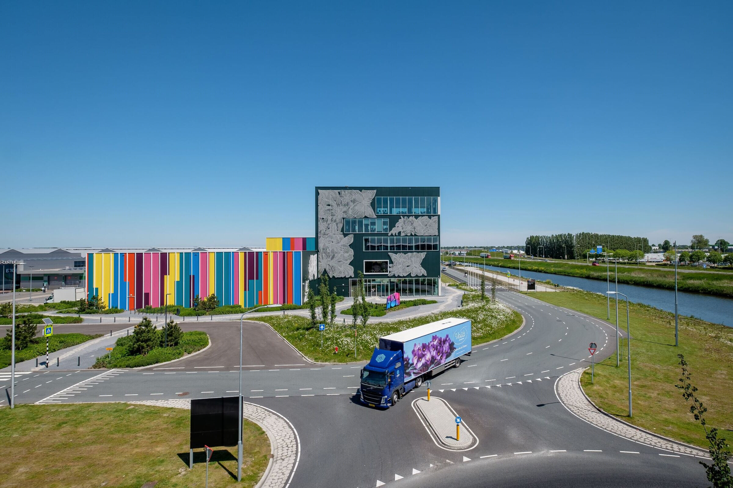 荷兰 AalsmeerFloriWorld 展览中心丨OZ Architects-11