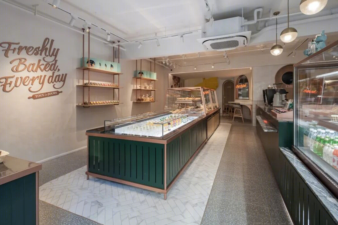 厦门多乐之日 | 暖色调面包店,温馨空间展现元气满满-25