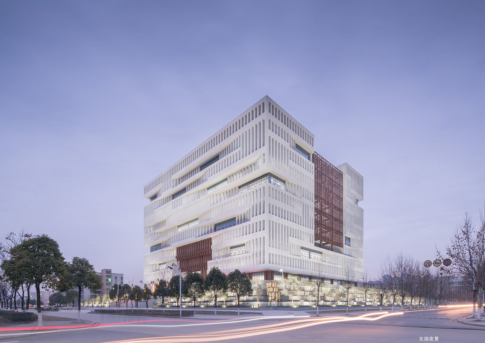 武汉理工大学南湖校区图书馆-56