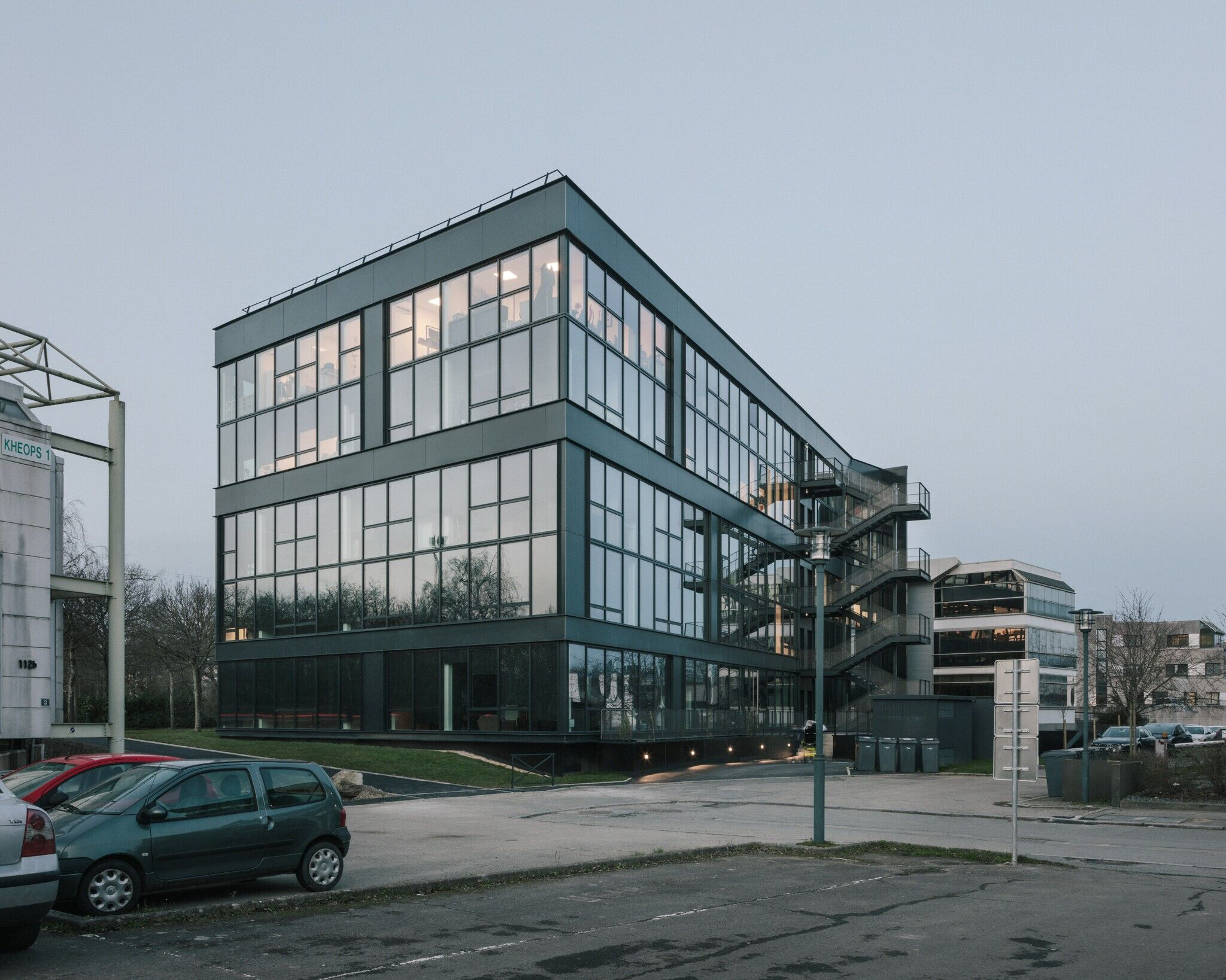 法国雷恩市现代办公建筑丨a,LTA architectes  urbanistes-36