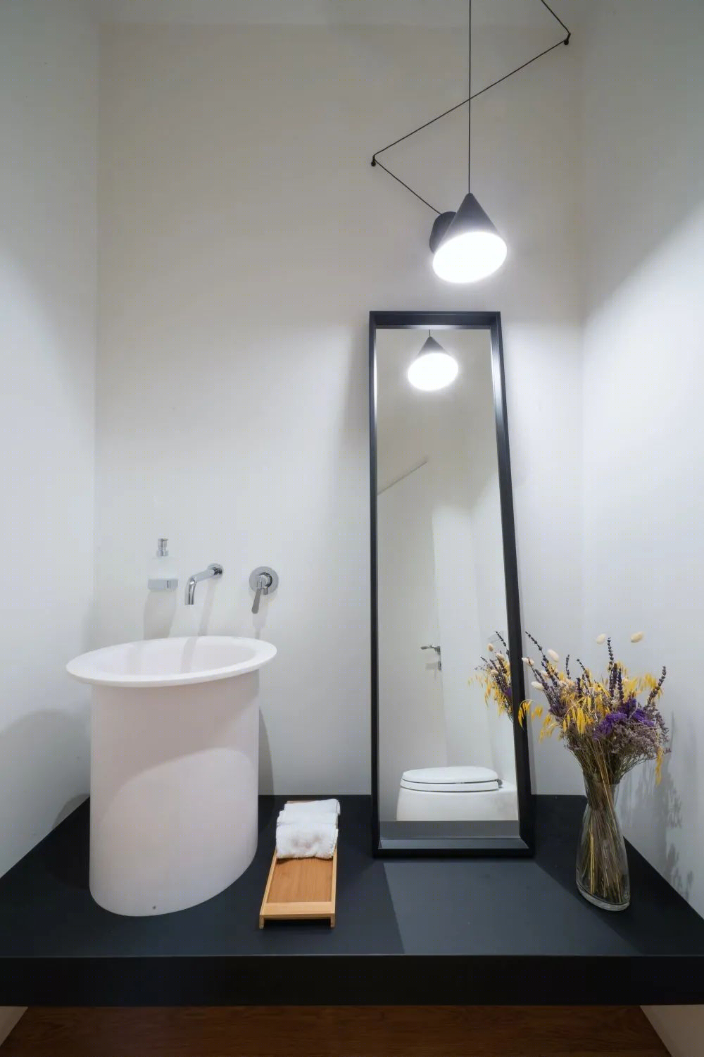 意大利 Casa Ora 泳池庭院大宅,极简设计展现生活品质-37