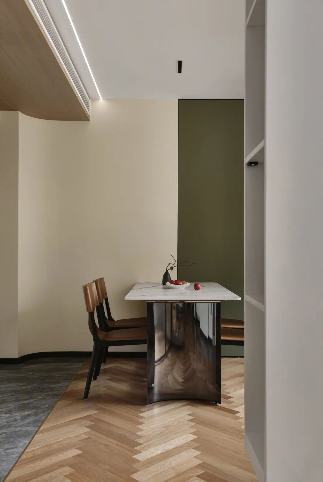 以梦为马 · 南京复古红燕麦奶茶空间设计丨中国南京丨木匣子设计-35