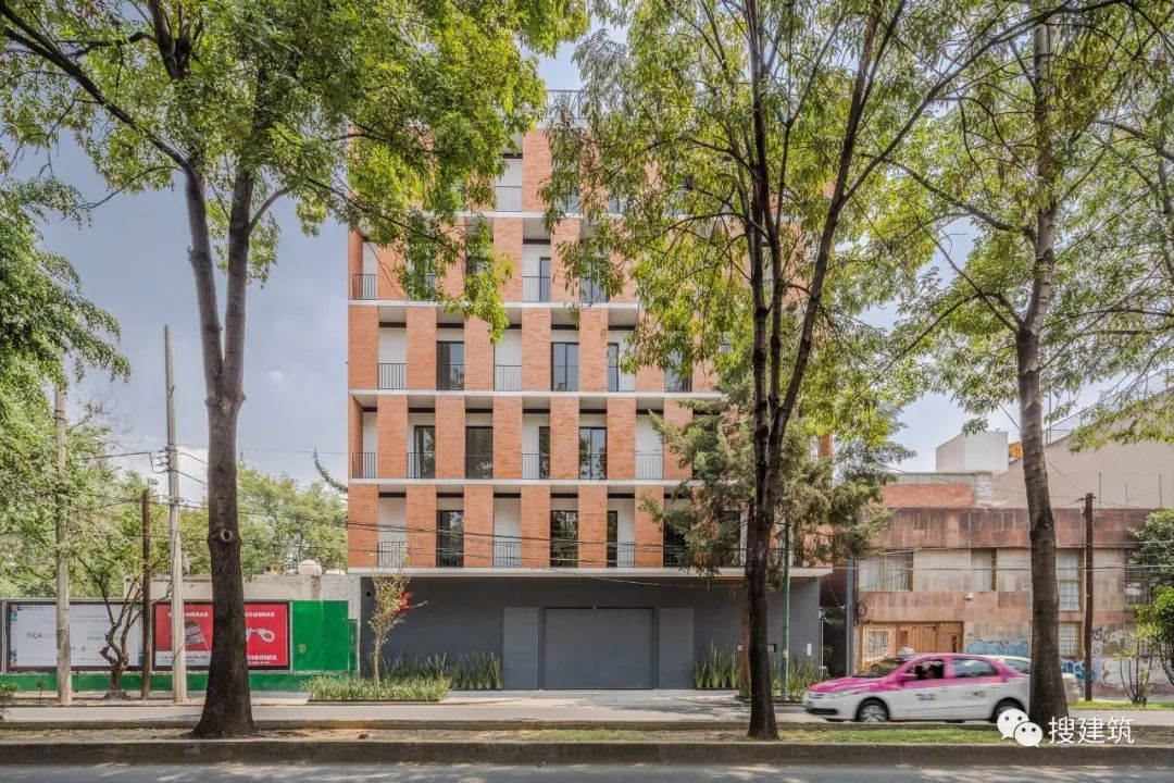 墨西哥市中心砖立面住宅 | 自然耐用,提供良好隐私与视野-8