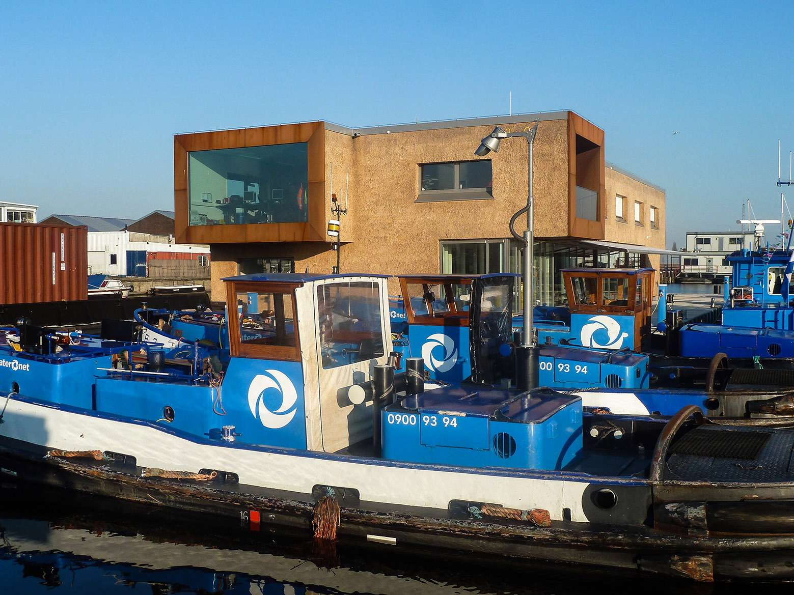 荷兰 Waternet 漂浮办公楼丨Attika Architekten-19