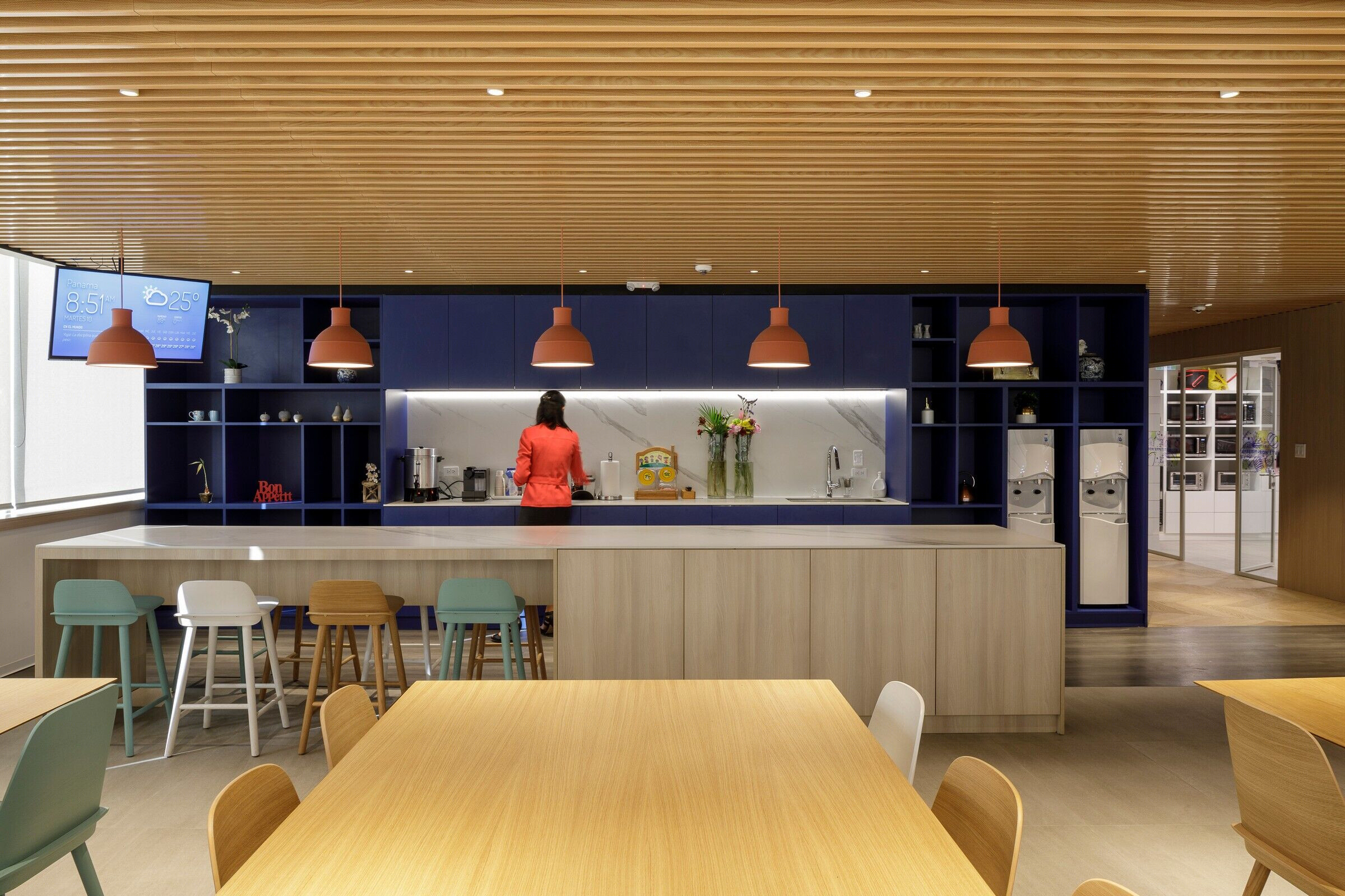 巴拿马 Mercantil Banco 办公室丨Mallol Arquitectos-17