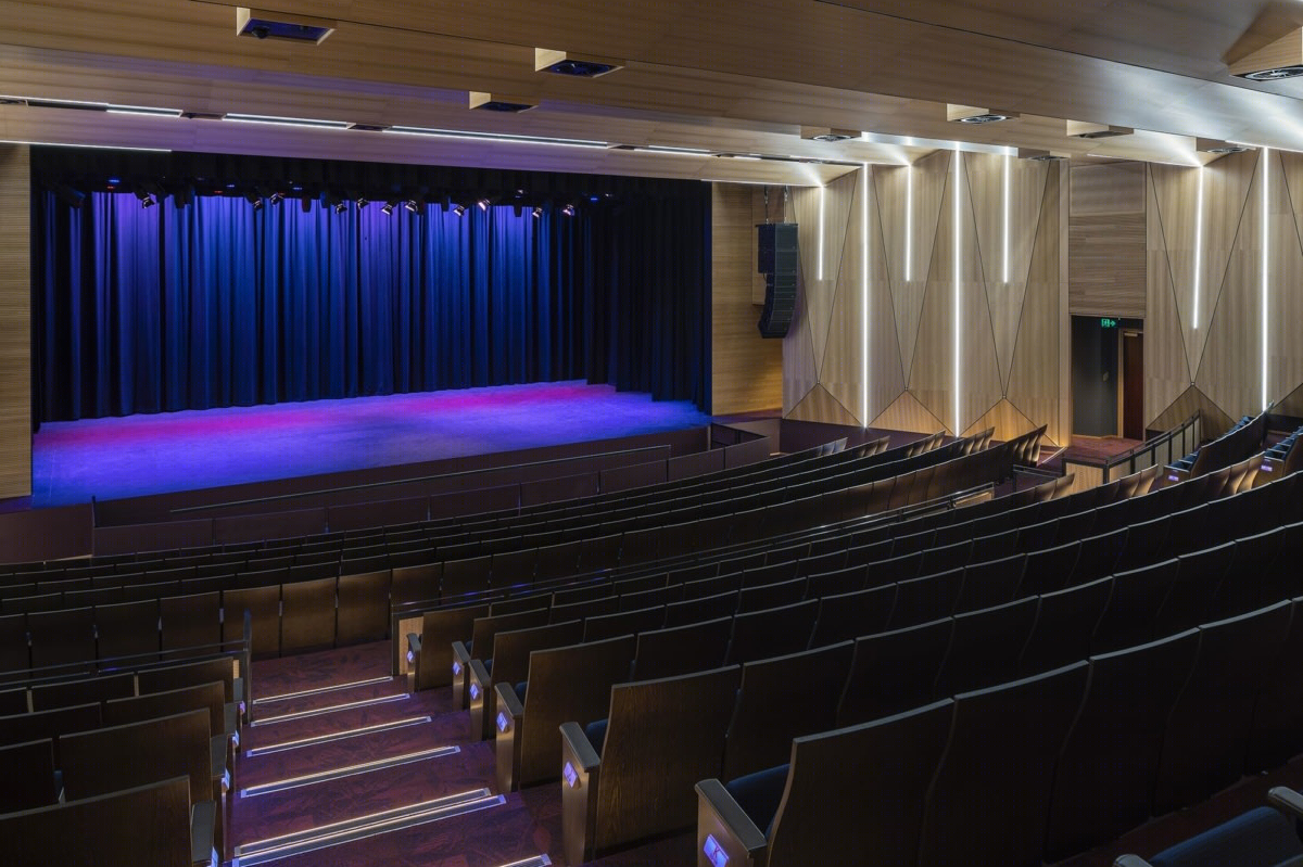 珀斯卡里斯蒂学院的优雅剧场丨澳大利亚珀斯丨EIW Architects-16