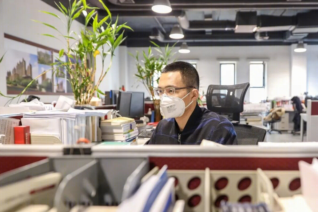 春日“时”记 | 校园疫情防控下的办公新模式-20