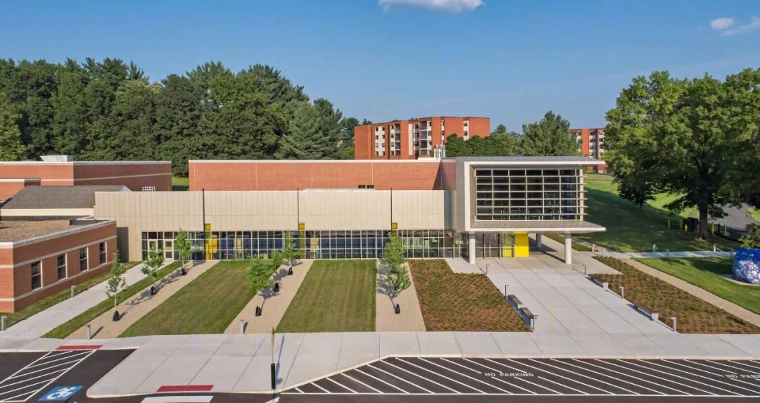 康涅狄格州圣约瑟夫大学运动中心丨美国哈特福德丨JCJ Architecture-31