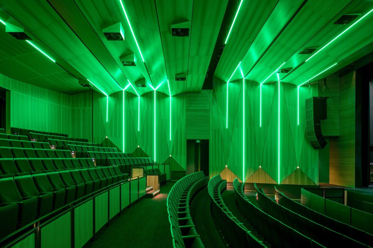 珀斯卡里斯蒂学院的优雅剧场丨澳大利亚珀斯丨EIW Architects-18
