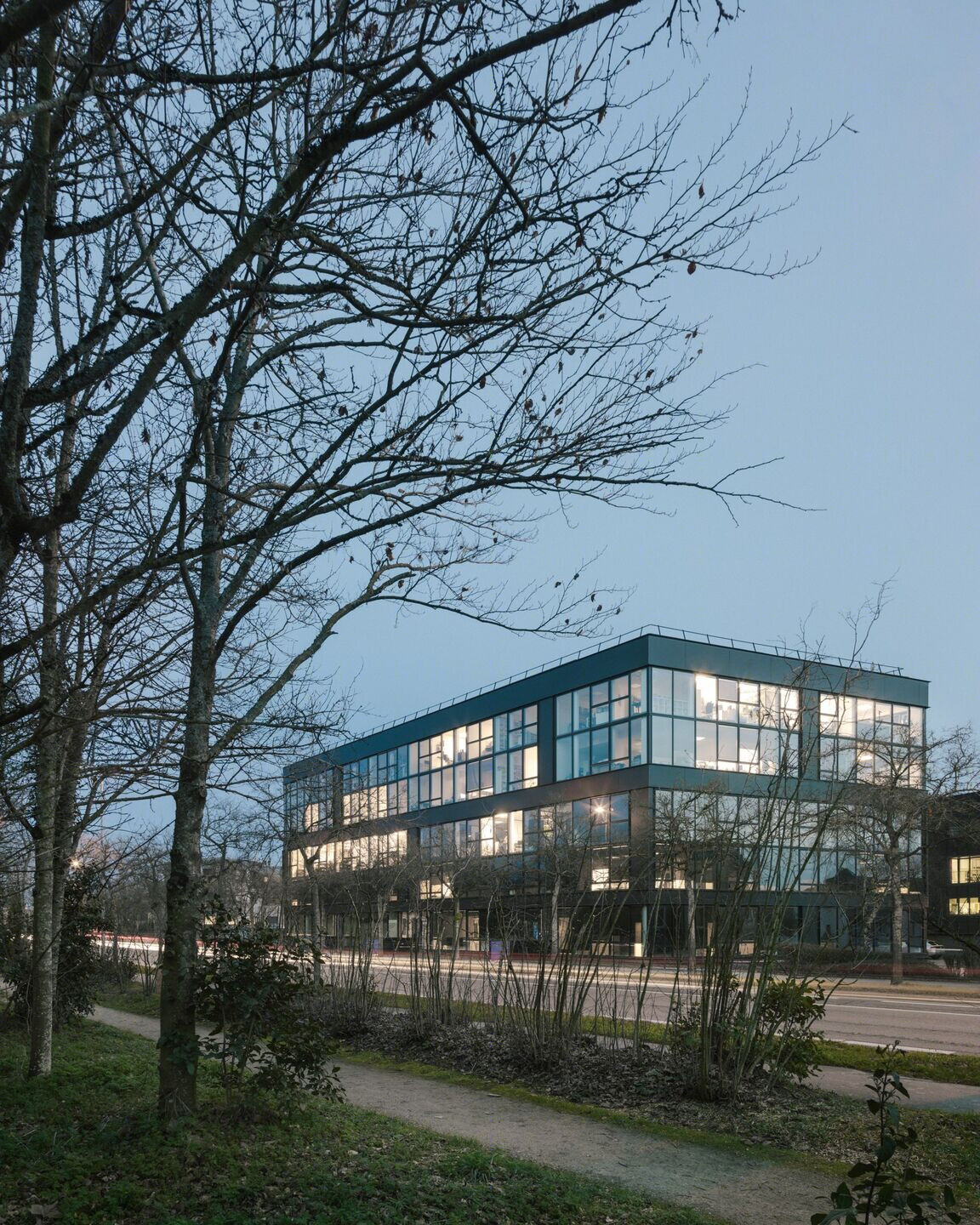 法国雷恩市现代办公建筑丨a,LTA architectes  urbanistes-39