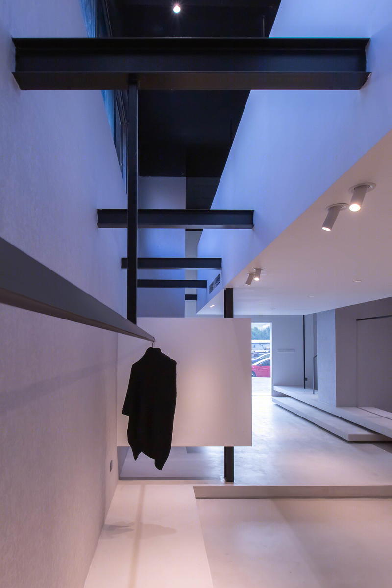 Blocks 服装店的悬浮体块与光影艺术丨苏智敏-7