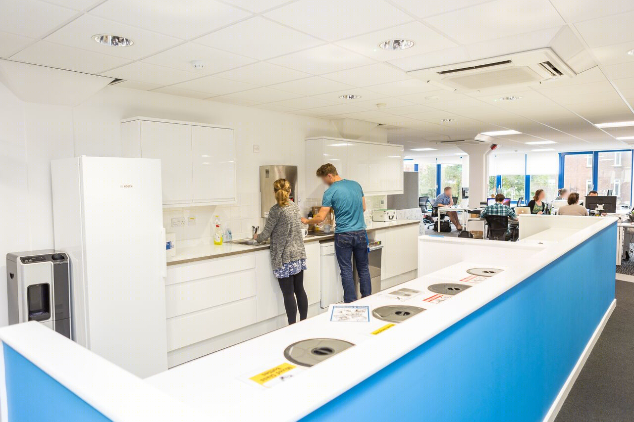 英国Naked Wines公司办公室-28