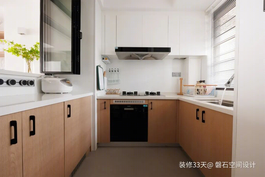 厨房开窗设计丨磐石空间设计-1