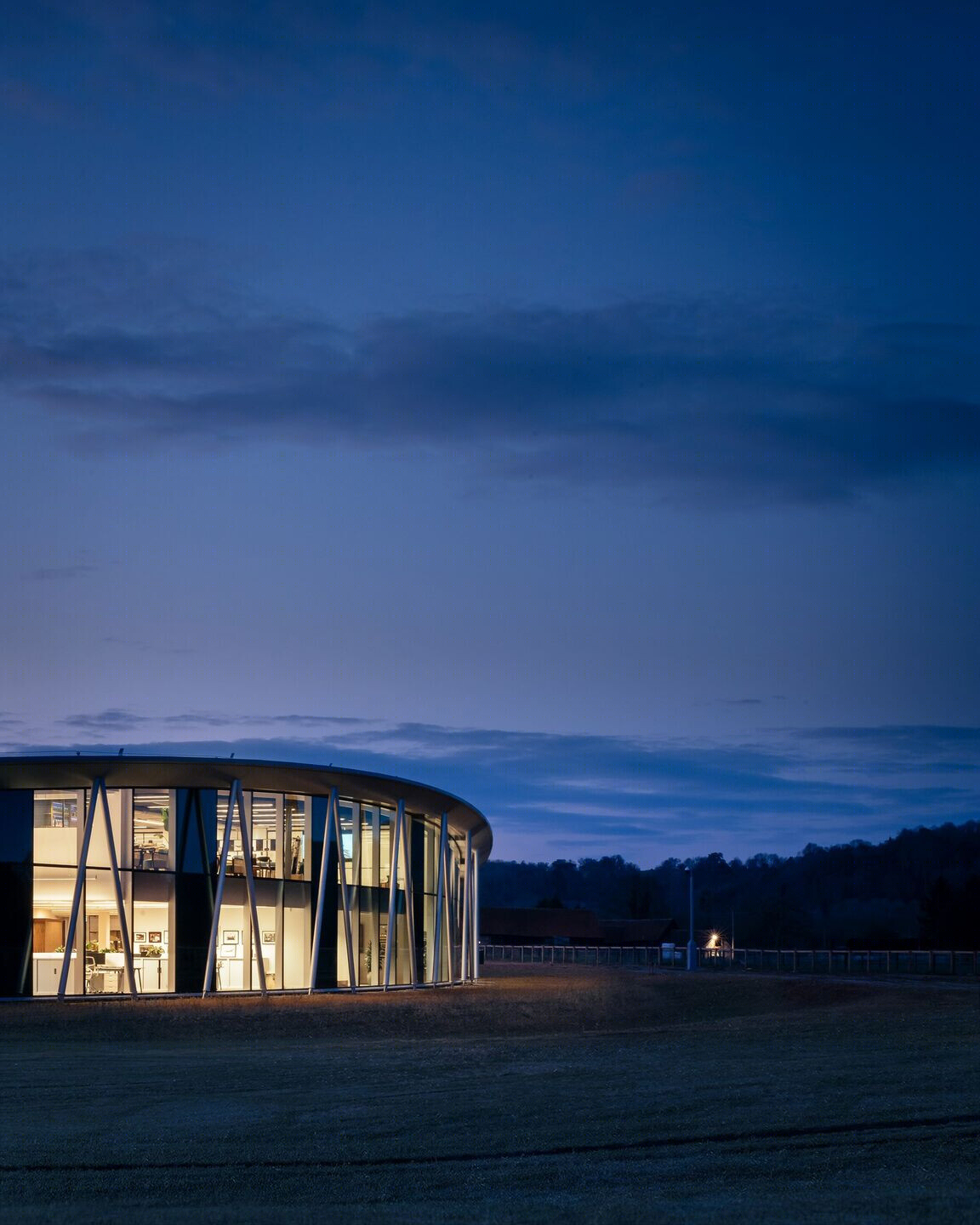 英国航空工业风新地标“机翼”办公建筑丨Spratley & Partners-47