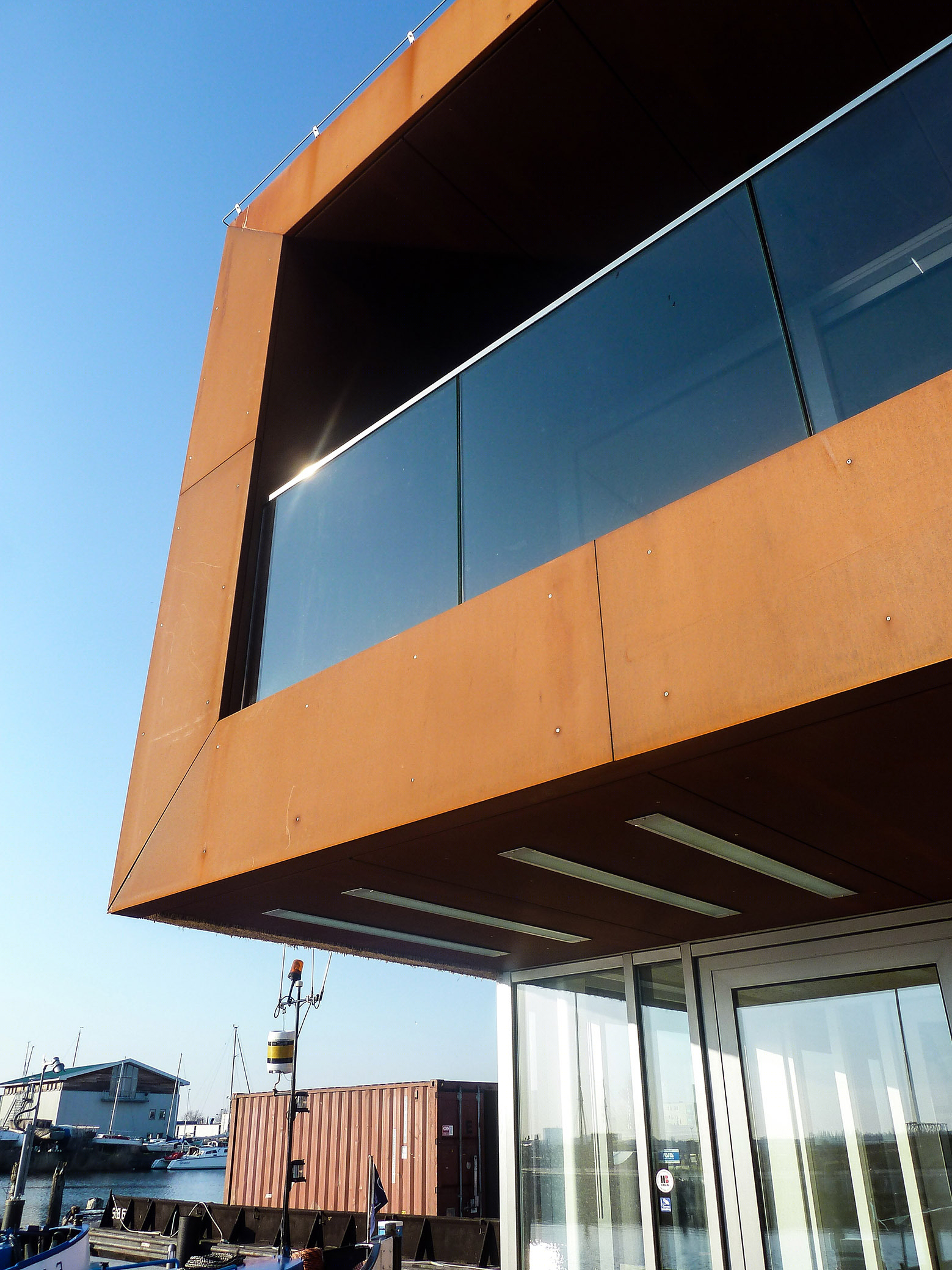 荷兰 Waternet 漂浮办公楼丨Attika Architekten-23