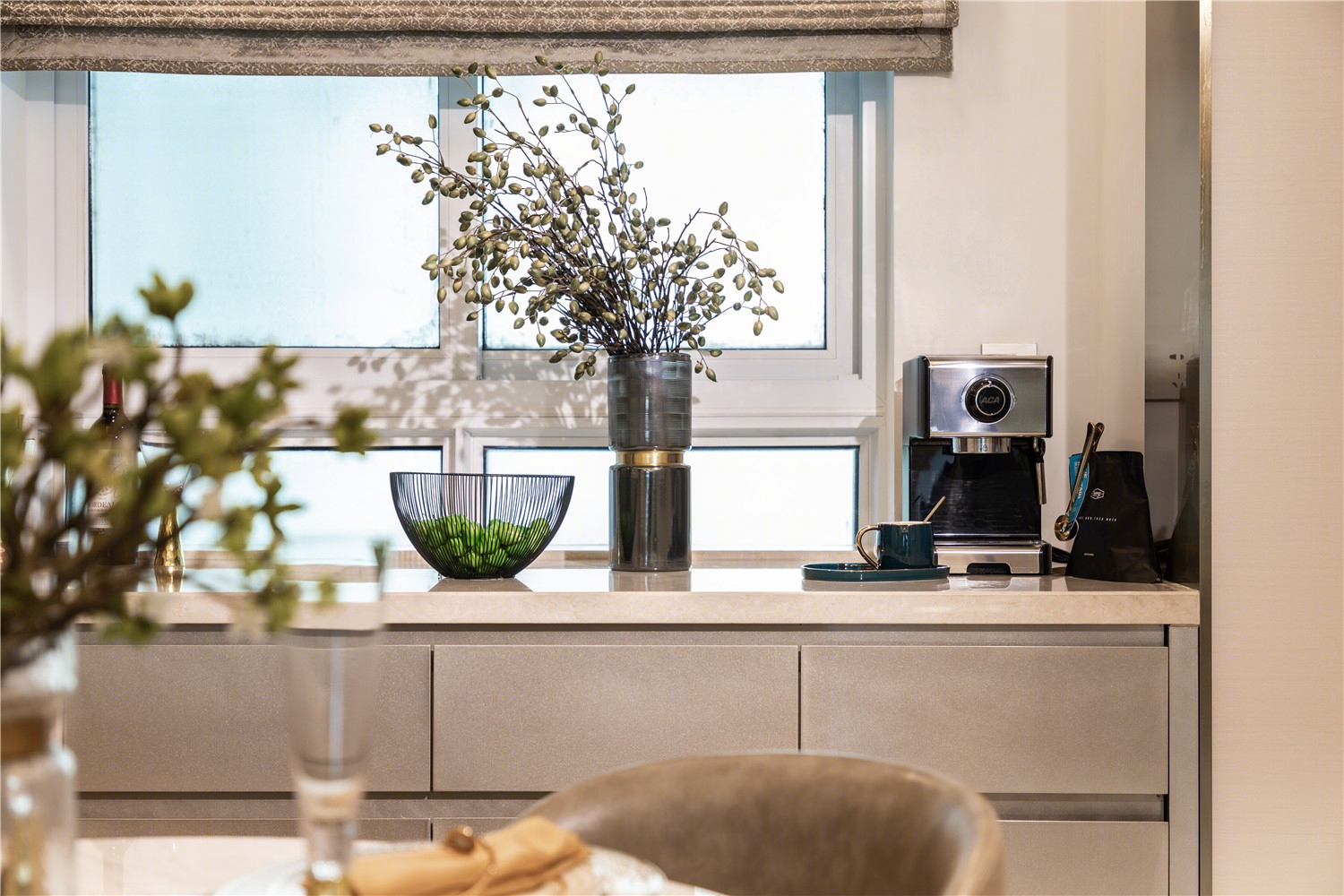 南京远洋现代样板间-9