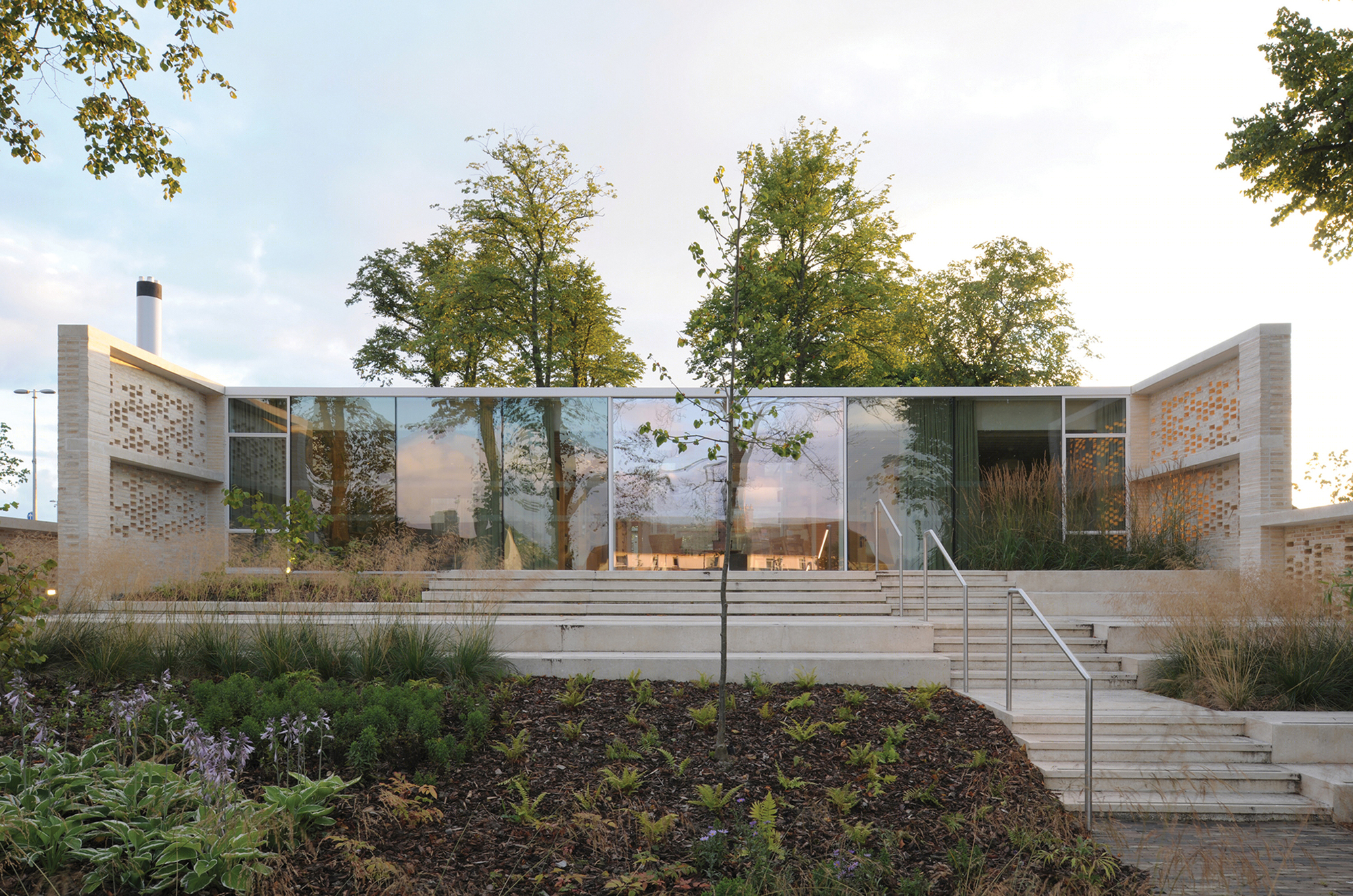 英国玛吉拉纳克郡癌症护理中心丨Reiach and Hall Architects-24