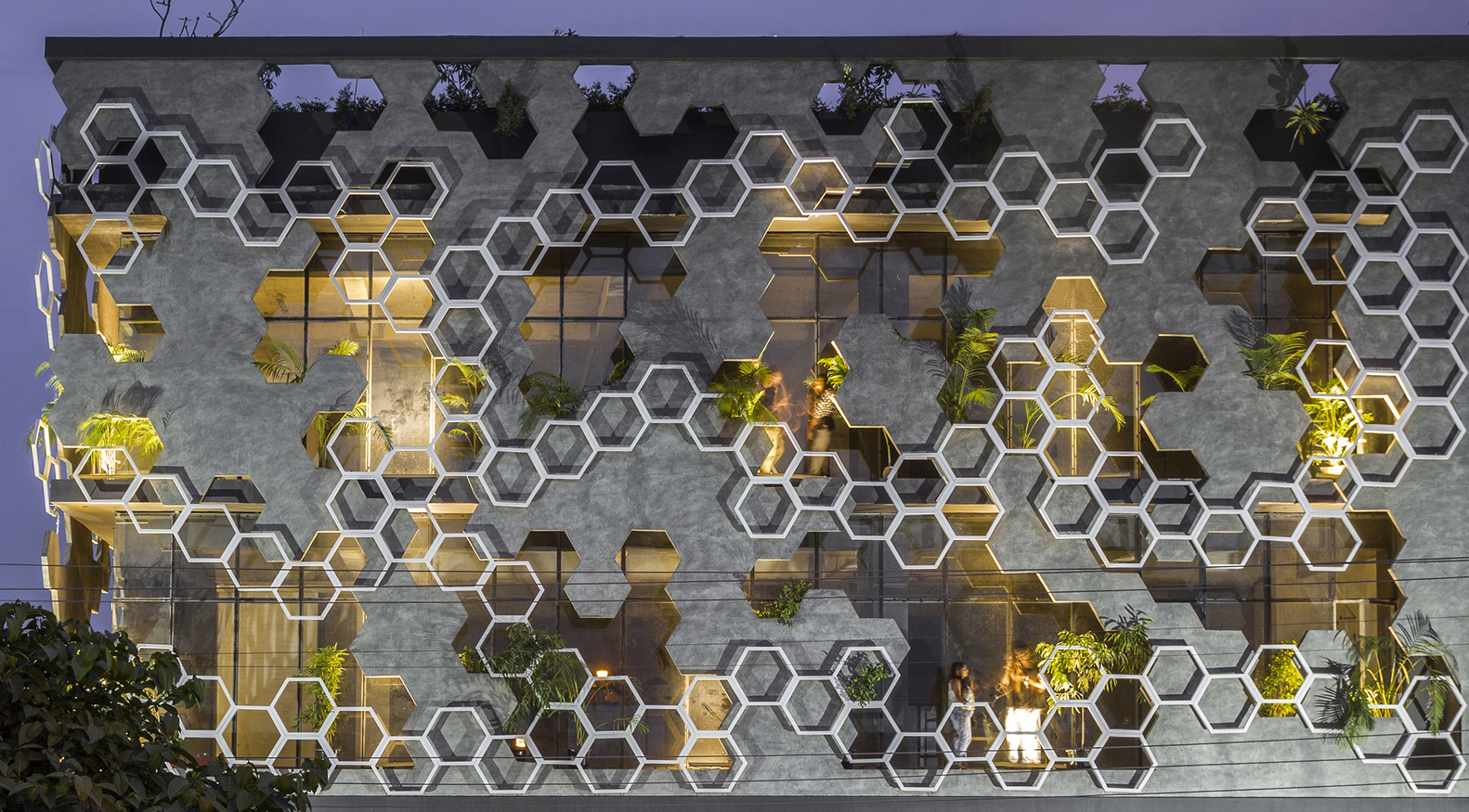 印度 Hexalace 开放式零售建筑 | 遮荫呼吸的混凝土艺术-14