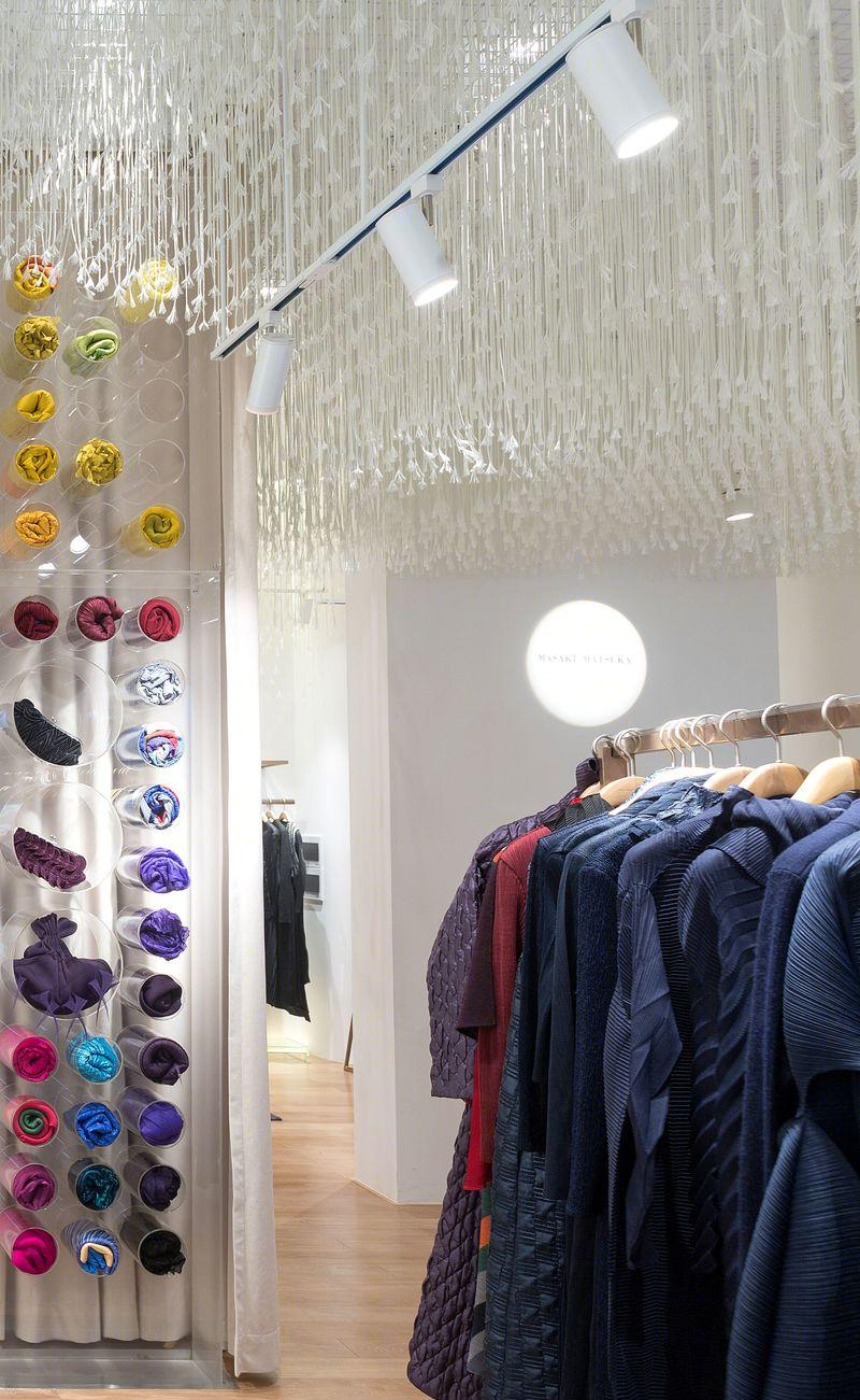 深圳市MASAKI MATSUKA 爱褶皱服装专卖店-24