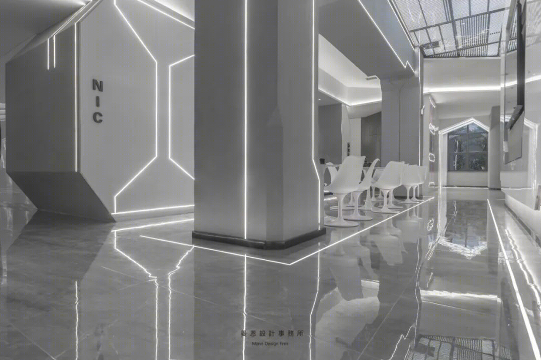 尼克电竞酒店丨曼恩设计事务所-30