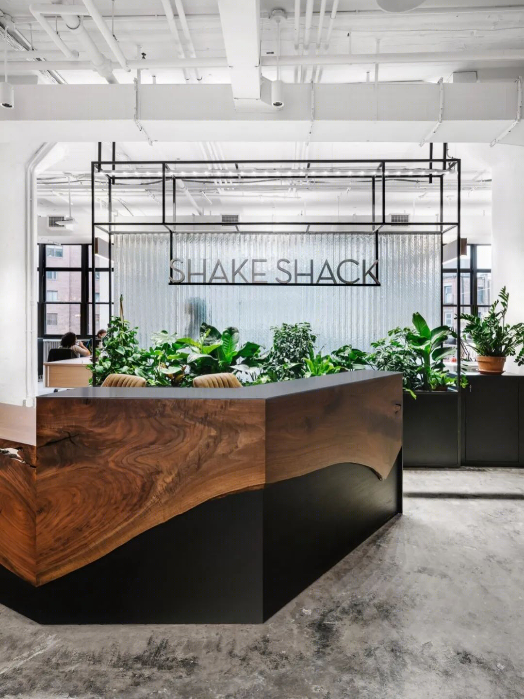 纽约 Shake Shack 总部办公室,工业风与品牌文化完美融合-5