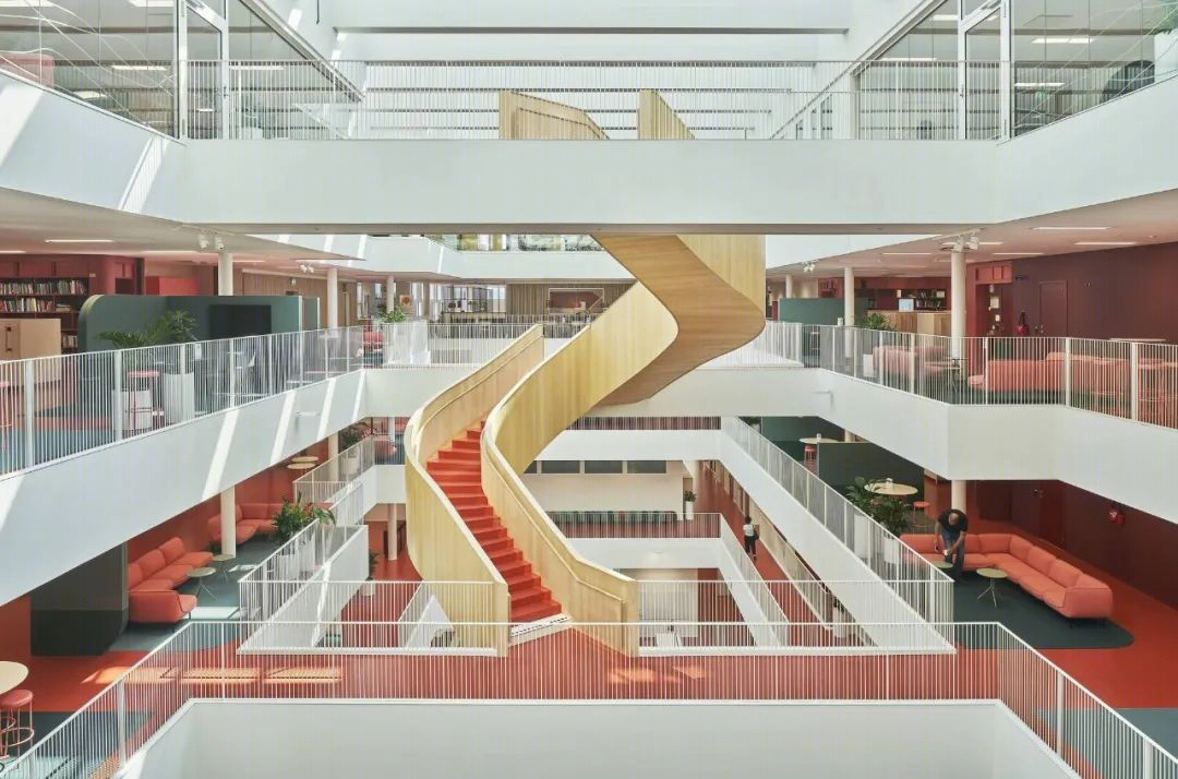 Mälardalen 大学 Eskilstuna 新校园丨瑞典丨丹麦 3XN 建筑事务所(建筑设计),AIX 建筑事务所(室内设计)-12