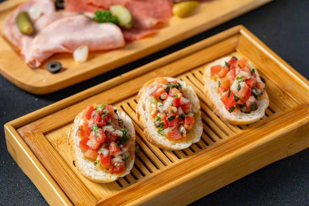 北上海凯悦酒店 The Lounge 餐厅 | 270 度城景,美食与音乐的完美融合-54