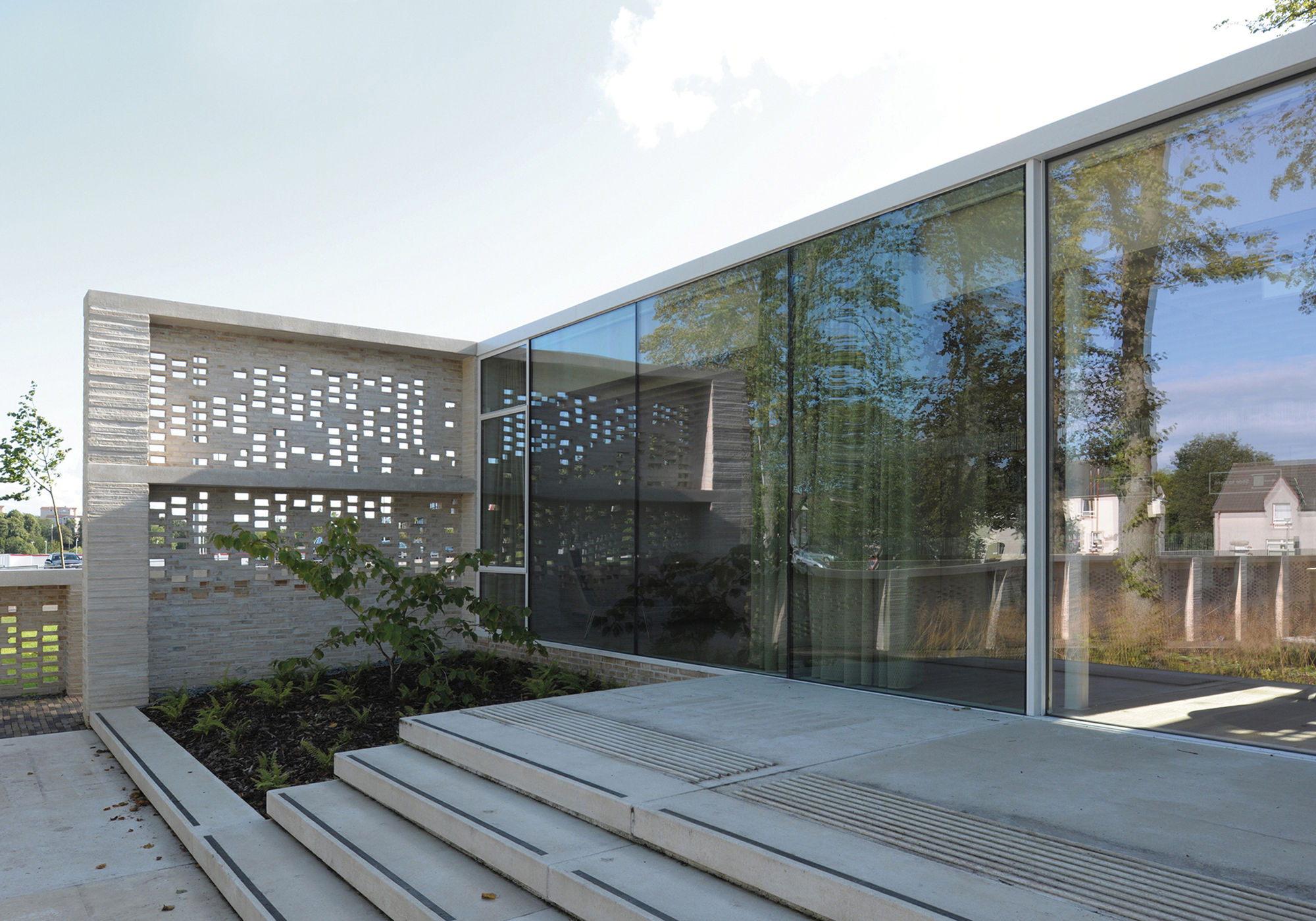 英国玛吉拉纳克郡癌症护理中心丨Reiach and Hall Architects-27