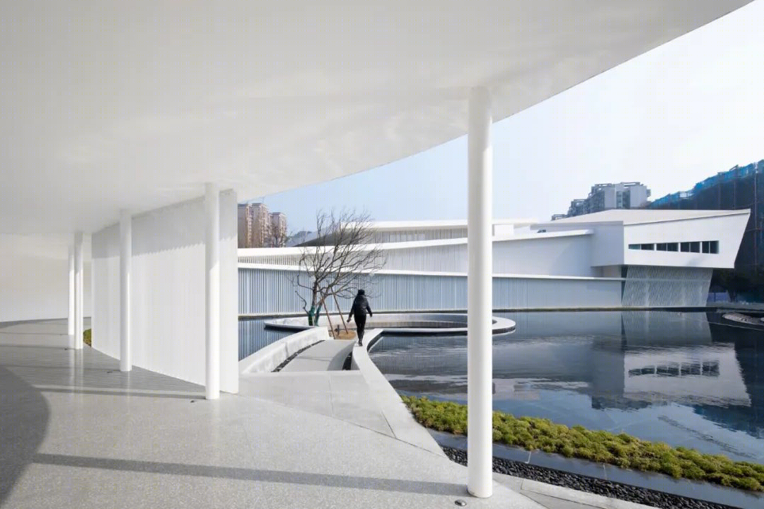 苏坡艺廊 · 现代建筑中的“廊桥”意象丨中国成都丨小隐建筑事务所-21